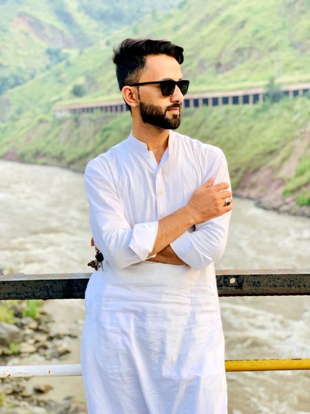 pic loading ...