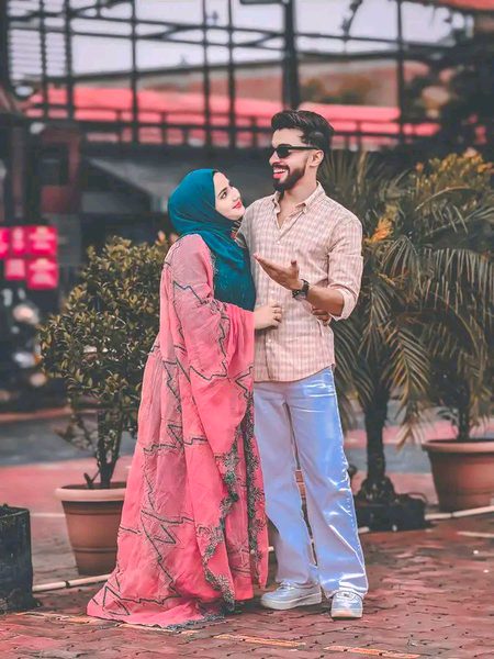 pic loading ...