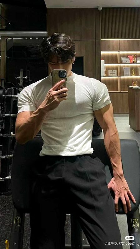 pic loading ...