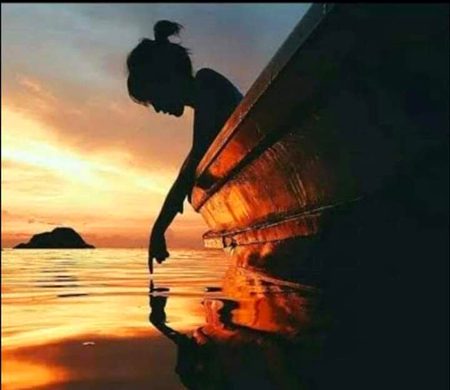 محدود ہونے میں ہی سکون ہے🔥
#Ashu🔥