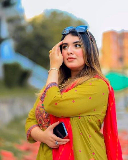 Beautiful People image