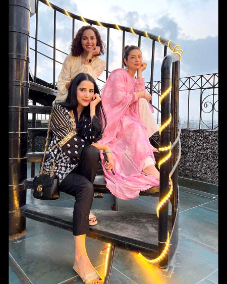 Pakistani Celebs image