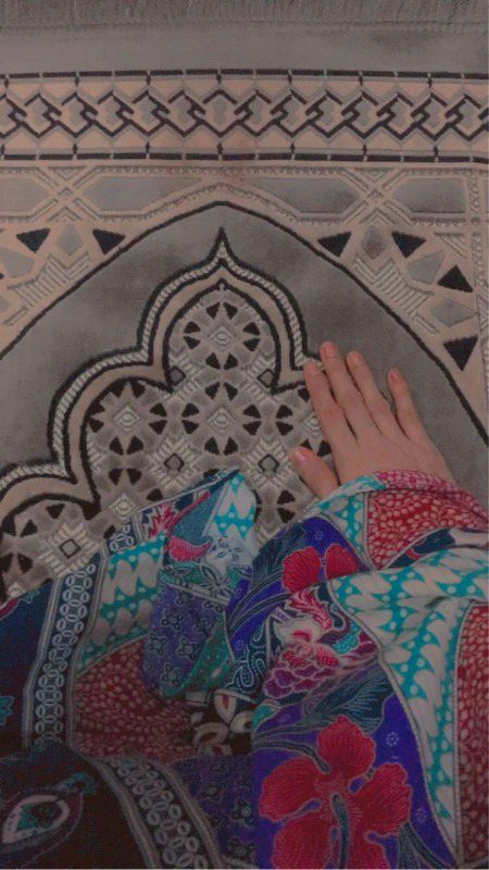 Ya ALLAH pak har insan ko hum subko Namaz pharna naseb kar Quran ki tilawat karna naseb kar rozy kabul kar hajh umary kabul kar  ya ALLAH seda rasta pe chala hum subko roze rizk mai barkaty ata kar nabi ki umat ko bashk kar ya ALLAH ameen suma ameen