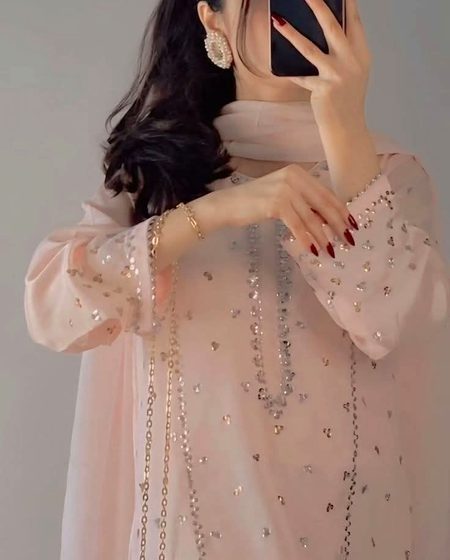Beautiful People image