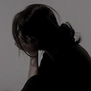 سب سے بڑا نشہ انسان کو انسان کی عادت ہونا ہے🥀🫀
H💘