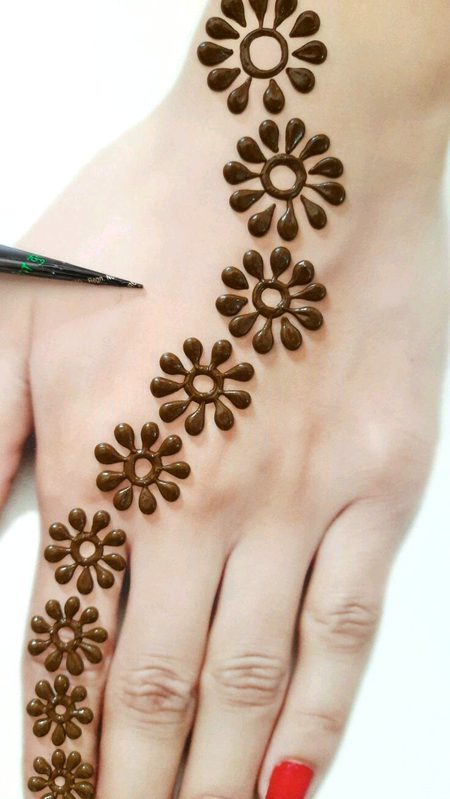 Mehndi Design image