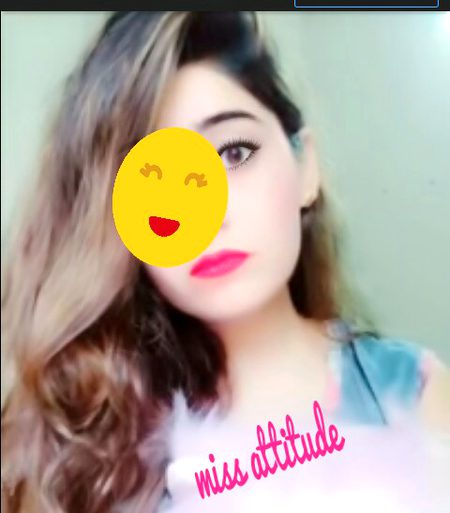 💔جو سجائے رکھتے ہیں ہونٹوں پہ ہنسی کی کِرن💔
نہ  جانے  رُوح  میں  کِتنے  شگاف  رکھتے  ہیں_!!💔
Khushi💔😔