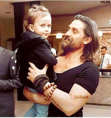 Turkish Celebs image