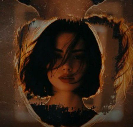 ہماری ادھوری کہانی 🖤🥀 
تم مجھے پھینک گئی کچرے کی طرح میں گھر میں لڑتا رہا وہ پھول چاہئے مجھے🙃
میری جان 🖤بھوکے مریں گے میری قبر کے کیڑے ۔ اس طرح تیری محبت نے کھایا ہے مجھے۔🙂
کبھی سوچا نہ تھا کہ تم یوں بدل جاؤ گی۔ جن لمحوں میں تمہارے ساتھ خواب سجائے تھے، آج وہی لمحے آنکھوں میں آنسوں بن کر اترتے ہیں۔ یادیں اب بھی سانس لیتی ہیں، مگر تم تم کہیں کھو گئی ہو۔ محبت کی کہانی ادھوری رہ گئی۔ دل کی صدا کسی کو سنائی نہ دی کاش کوئی سمجھ پاتا کہ ٹوٹے ہوئے دل کی آواز بھی چیخ سے زیادہ گہری ہوتی ہے🥺
کبھی ہنسنے والے ہونٹ آج خاموش ہیں، کبھی چمکنے والی آنکھیں آج بارش بن گئی ہیں🖤 یہ درد
یہ ادھوری چاہت بس ایک یادگار بن کر رہ گئی جو دل ٹوٹنے کے بعد جیتے ہیں وہ ہر دن موت کے قریب ہوتے ہیں۔🥀