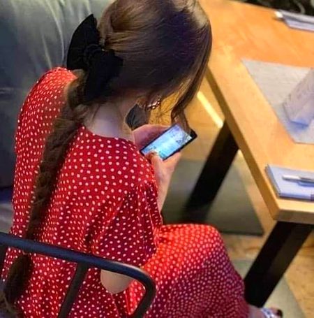 نئے نمبر سے جب بھی کال آئی، 
جھٹ سے تیری طرف خیال گیا