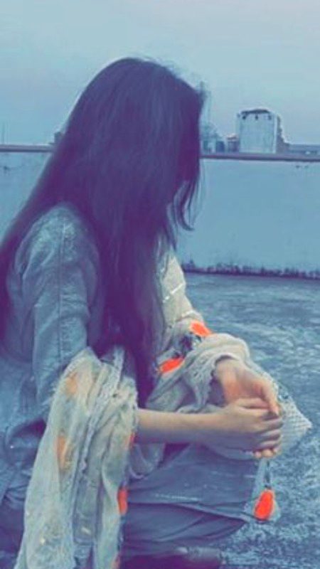انہیں اپنے دل کی خبریں مرے دل سے مل رہی ہیں
میں جو ان سے روٹھ جاؤں تو پیام تک نہ پہنچے