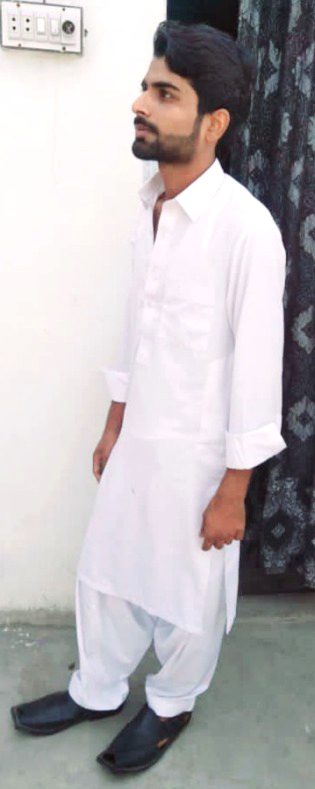 نزاکت لے کر آنکھوں میں وہ ان کا دیکھنا توبہ،
❤️❤️❤️❤️
الہی ہم انہیں دیکھیں یا ان کا دیکھنا دیکھیں