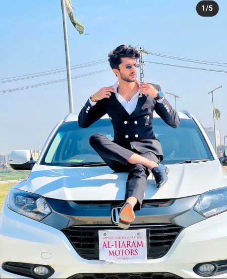 Beautiful People image