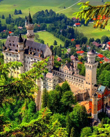 Neuschwanstein, Germany 💚💚💚💚