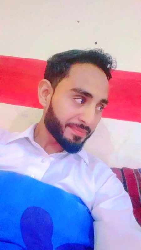 _زندگی بہت مختصر هـے، کسی سے نفرت کرکے یا کسی کا برا سوچ کہ هم شاید اپنی جھوٹی انا کی تسکین تو کر لیں گے، مگر یقین مانیۓ آپ کے اندر کا انسان کبھی خوش نہیں رہ پائے گا، اس لیئے اپنے اِرد گِرد صرف اور صرف محبتیں بانٹیں-💕🫰🏻_,.