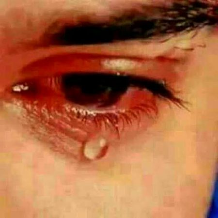 Bholna Tumhein Na Asan Hoga
Jo Bholy Tumhein Woh Nadan Hoga
Ap To Basty Ho Rooh Mein Hamari
Ap Humein Na Bholy Ya Ap Ka Ehsan Hoga