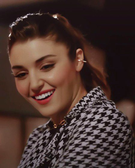Turkish Celebs image