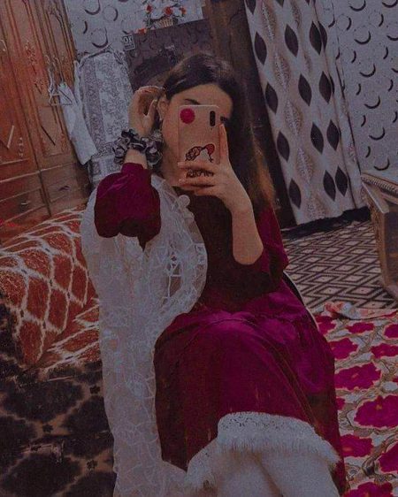 اُس نے اک خاص تناسب سے محبت بانٹی
میرے حصے میں ہمیشہ ہی دلا سے آئے🙂🖤