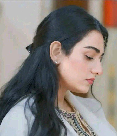 کسی نظر کو تیرا انتظار اج بھی ہیں ❤️❤️