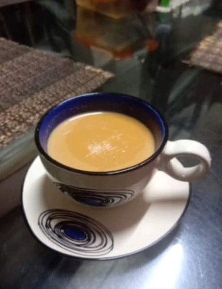 میں نے پوچھا روح کیسے نکلتی ہے ❤❤
ظالم نے میرے ہاتھ سے چائے کا کپ ہی چھین لیا🤔🥰