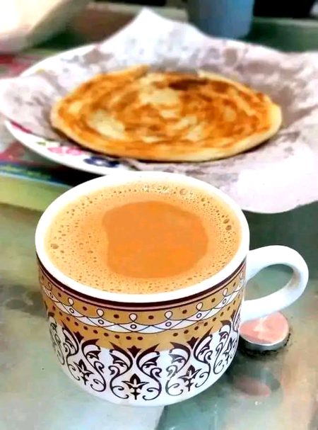 تیرے بغیر میرے دل میں ہے سنّاٹا
تو ہی میری چائے تو ہی میرا پراٹھا 😋😍🩷