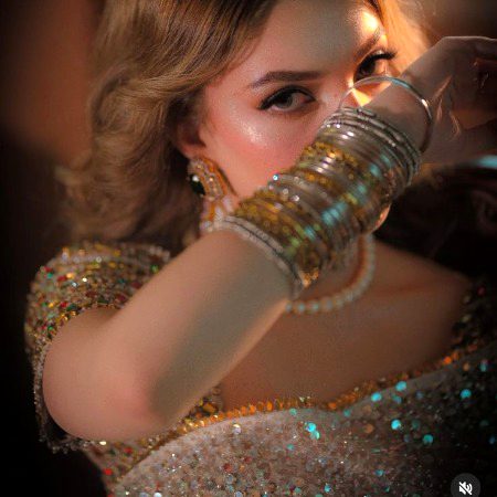 Beautiful People image