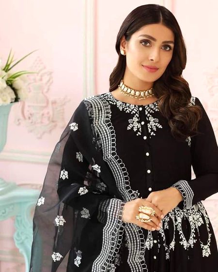 Pakistani Celebs image