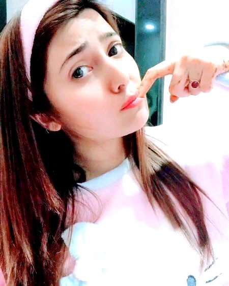 Beautiful People image