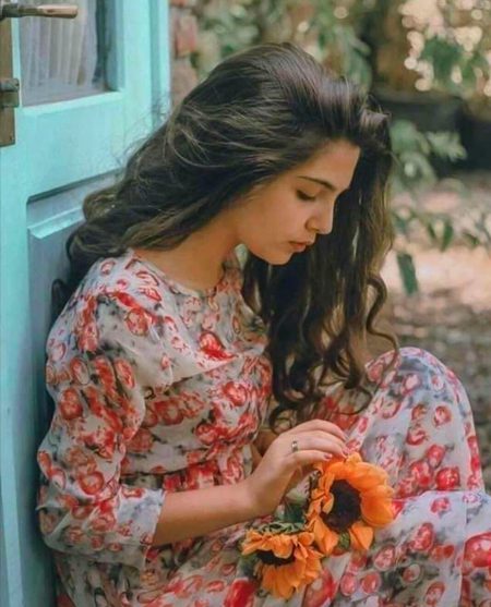 🍁🍁🍁Dosti Simaat lati ha Zamana ka bar ka Ranjo ghum🌷🌷Suna ha Yar acha hO tU kantaa bhi nhi choobtaa🍁🍁🍁
