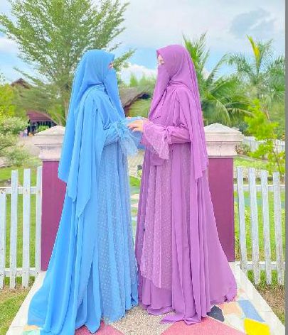 جب بھی نیکی کا کوئی کام کریں تو اس کامقصد صرف دنیا کی واہ واہ سمیٹنا نہیــــں ہونا چاہیے بلکہ اپنی نیکیوں کو آخرت میں بہترین بدلہ پانے کے لیے محفوظ کریں جہاں اللّٰه سےدنیا کی بھلائی مانگیں وہاں آخرت کی بھلائی بھی طلب کریں💯❤