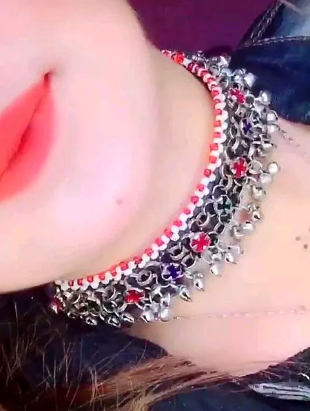 میں کیا ہوں کیسی ہوں یہ میرا رب جانتا ہے لوگوں کی عدالت میں کھڑا ہونے کی
مجھے ضرورت نہیں ✌
🔥👑