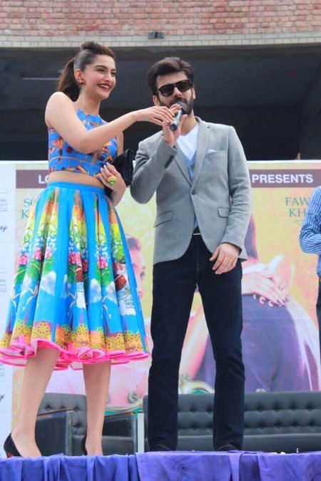 Pakistani Celebs image