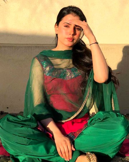 Beautiful People image