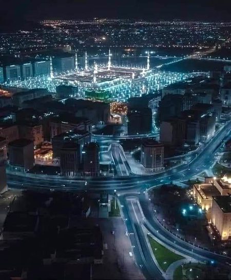 اس شہرمیں بک جاتے ہیں خود آ کےخریدار
 یہ مصر کا بازار نہیں شہر نبیؐ ہے  ..... 
 صَلَّى اللّٰهُ عَلَيْهِ  وآلہ وَسَلَّم❣