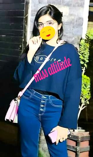 کہاں  تلاش  کرو  گے  ہم  جیسے  چاہنے  والے
جو اپنی یاد سے بھی زیادہ تمہیں یاد کرتے ہیں۔۔❤❤️❤️❤️
👉going to colg🚗khushi✌