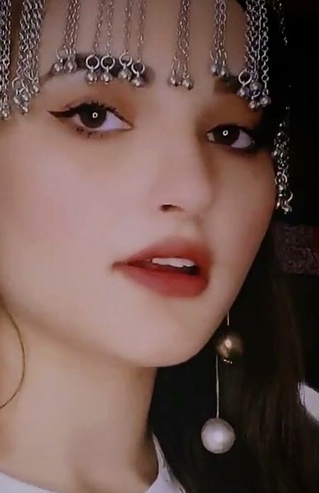 Beautiful People image