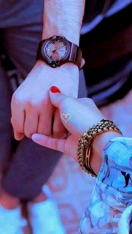 مجھ کو سب سے پیارا کہہ لو
یا آنکھوں کا تارا کہہ لو اتنا تو حق بنتا ہی ہے خود کو آپ ہمارا کہہ لو۔