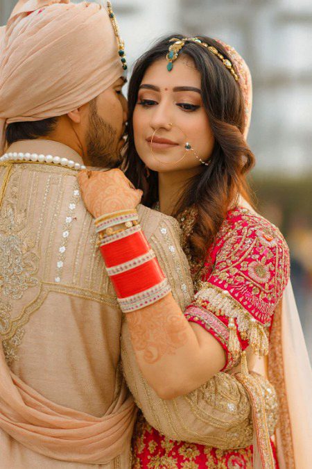 کسی ایک کا بن کر رہنا ہی محبت کی اصل خوبصورتی ہے🩷