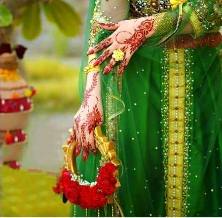 Zamana bi fidaa ho jaYa ham Par Ham fektaa Thumara hi Rhy gya