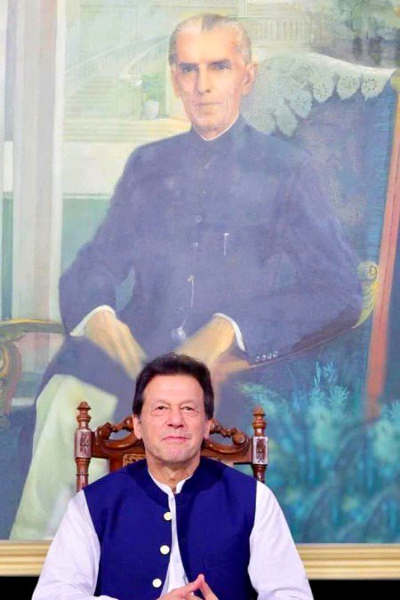 فرینڈ لسٹ میں ہمیشہ ان لوگوں💛 کو رکھیں جو پانج سو اختلافات کے باوجود بھی عزت و احترام والا رشتہ قائم رکھیں💘✍️💐 ” سب دوستوں کے نام “