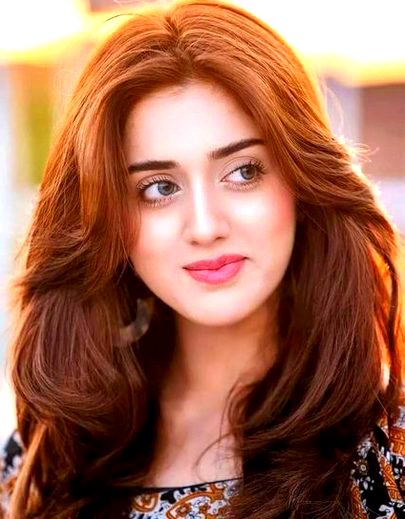 : لوگ کہتے ہیں محبت میں اثر ہوتا ہے کون سے شہر میں ہوتا ہے کہاں ہوتاہے - ..