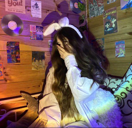 Beautiful People image