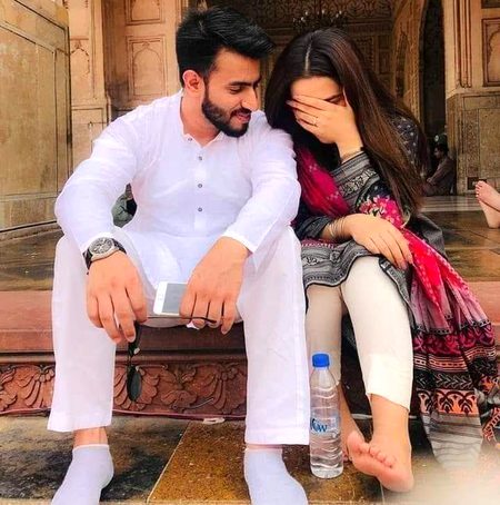 ❤تم ناراض ناراض سے لگتے ہو کوئی ترکیب بتاؤ منانے کی !!!🔥
ہم زندگی امانت رکھ دیں گے تم قیمت بتاؤ مسکرانے کی 💕🥀🥀