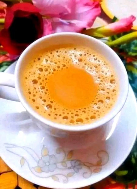 اسلام علیکم ورحمتہ اللہ وبرکاتہ 🌷🏵️🌼 
صبح بخیر زندگی 🍂🦋🌻☕ 
چاۓ 
اس زمین پر موجود سب سے سستی دوا ہے جو آپکو ڈپریشن اور بیماریوں سے بچا سکتی ہے...! ❤️☕
