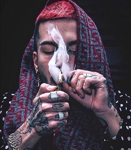 میں ریاضی سے جان چھڑانے والا لڑکا 
لہجوں کا بڑا حساب رکھتا ہوں🔥