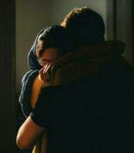 sb ko chooor dia teri khatir ___ jab tujye seene se lagaya to pata chala dil darkanan bun ho gya