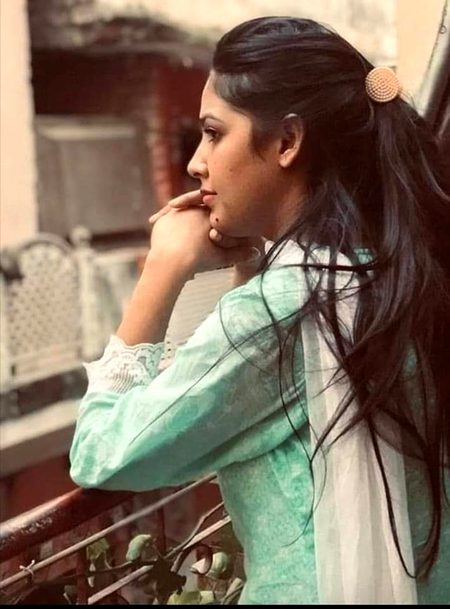 میں ہمیشہ جس کے ساتھ رہنا چاہتا تھا🥀
مجھے ہمیشہ اُس کے بغیر رہنا ہے🔥 Mahii 💔