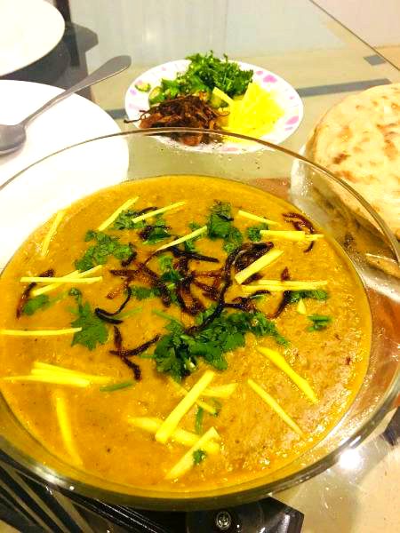 Ajae gyz dinner Karle(☆^ー^☆)