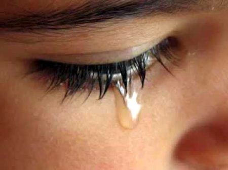 -:••••میں دھاڑیں مار کے روئ بہت ،
جہاں کہیں بھی پڑھا..خداحافظ۔۔۔