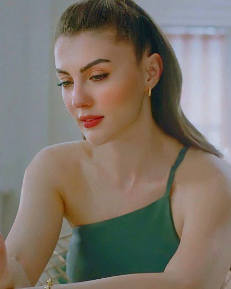 Turkish Celebs image